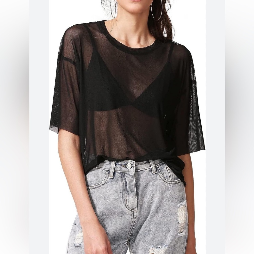 Trendy Lace Mesh Black Short Sleeve Elegant Tee Size Small Women’s US